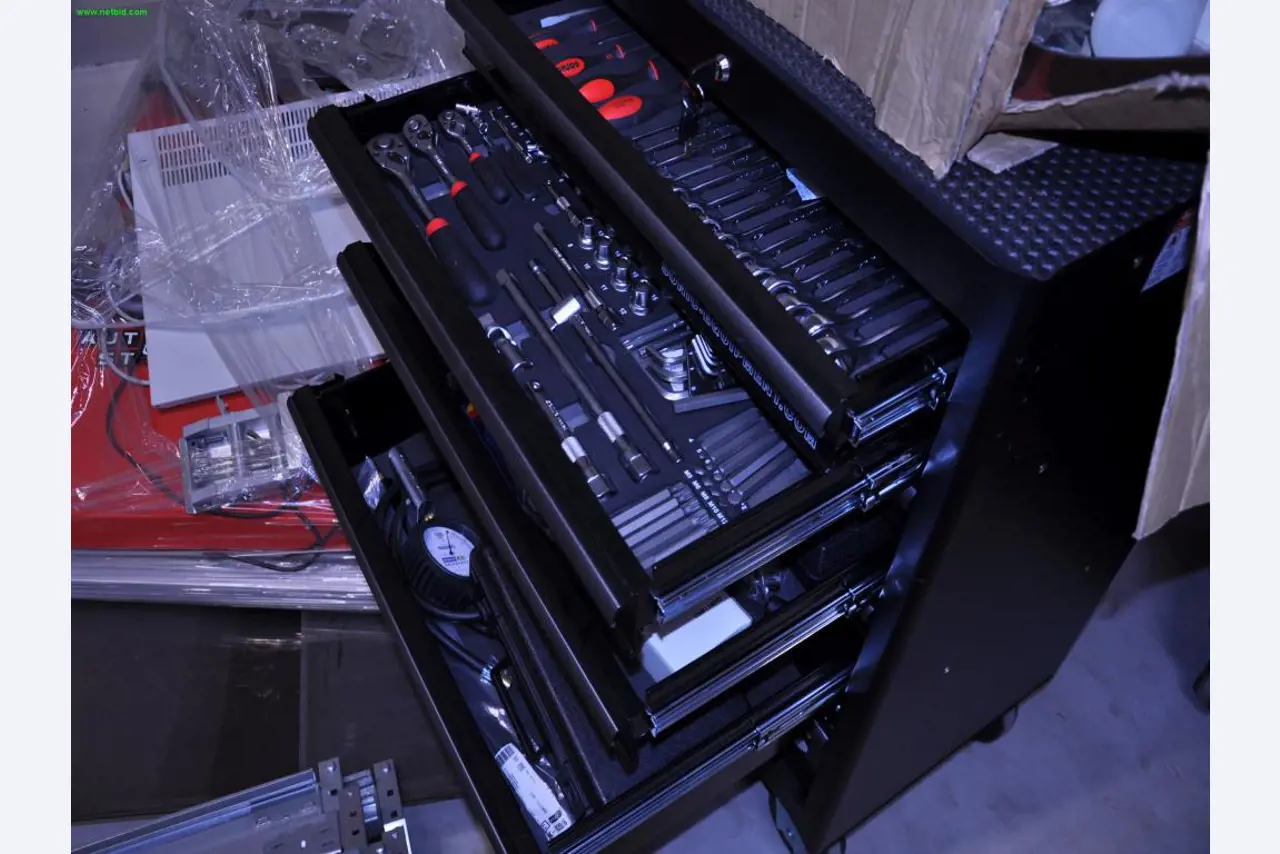 Máquinas, ferramentas, mercadorias / equipamento de oficina do ambiente<br> Comércio automóvel / serviço de pneus-3